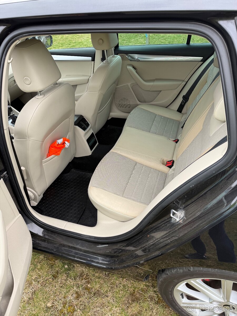 Škoda Octavia III 2.0 TDI 110 kW - 7