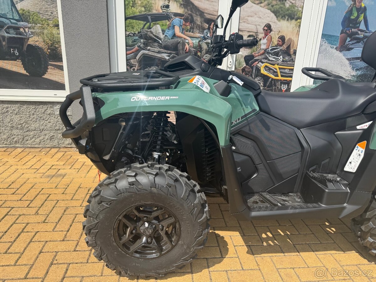 Čtyřkolka Can-Am Outlander Max PRO XU HD7 - 7