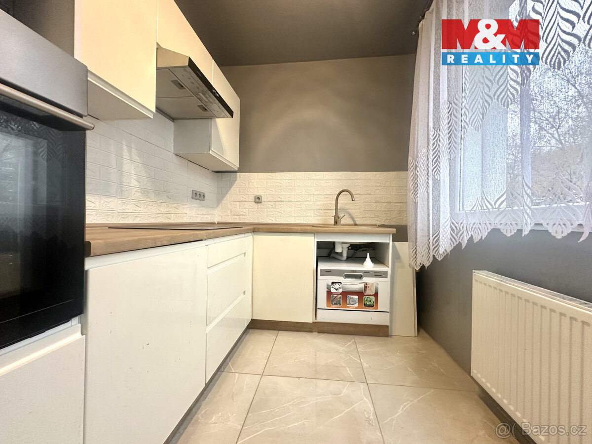 Prodej bytu 3+1, 64 m², Chomutov, ul. Písečná - 7