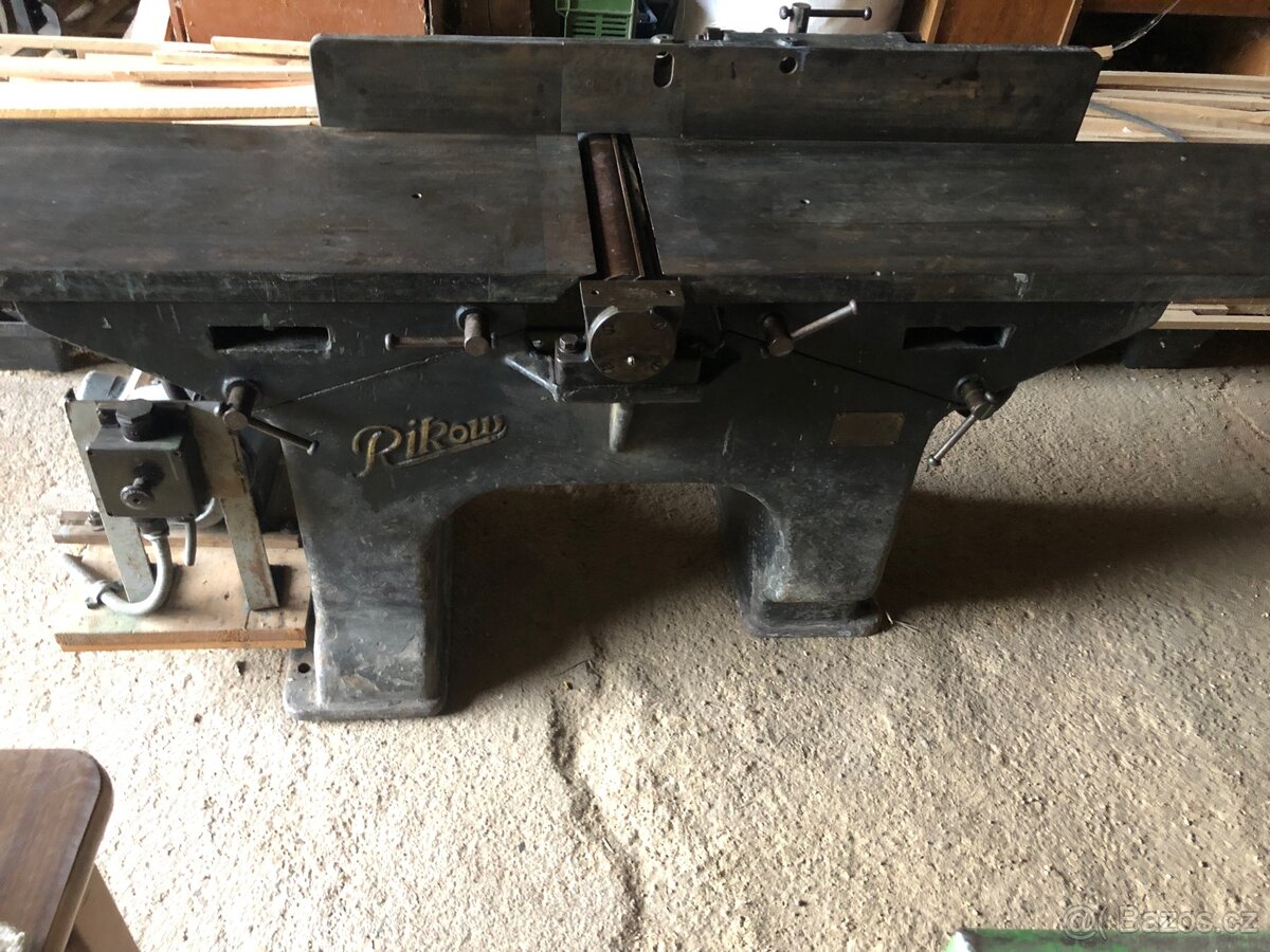 Hoblovka , srovnávačka . - 7