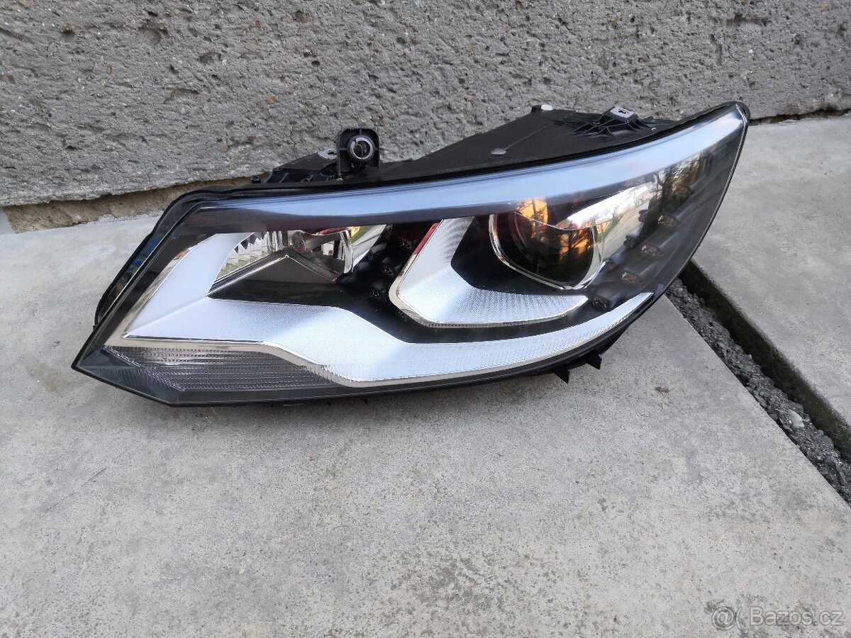 Volkswagen Tiguan - 7