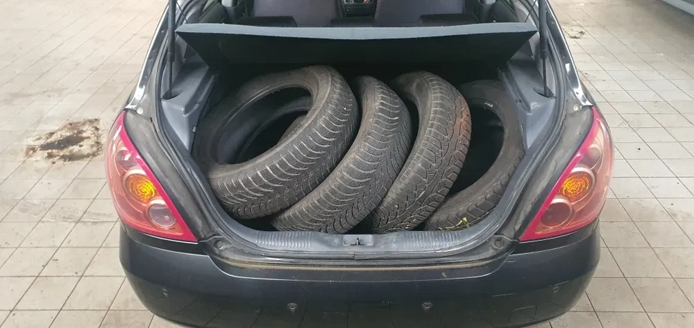 Nissan Almera Angličan - 7