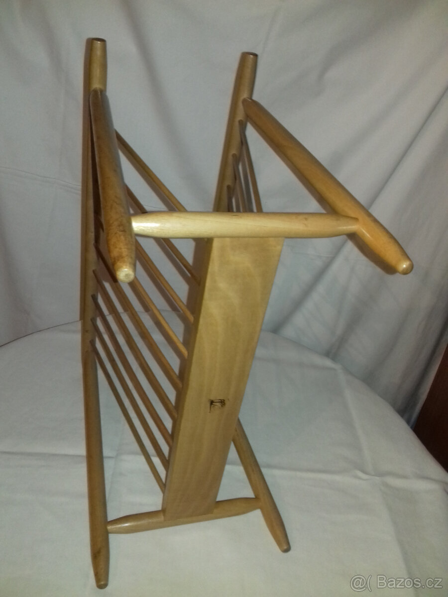 ULUV 1960 Věšák a stojánek na noviny - 7