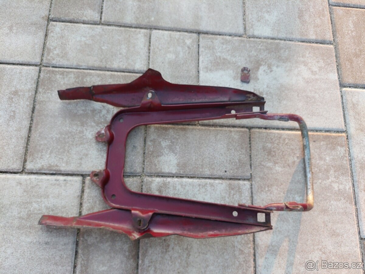 Jawa CZ 175 kyvacka - podsedlovy plech s madlem - 7