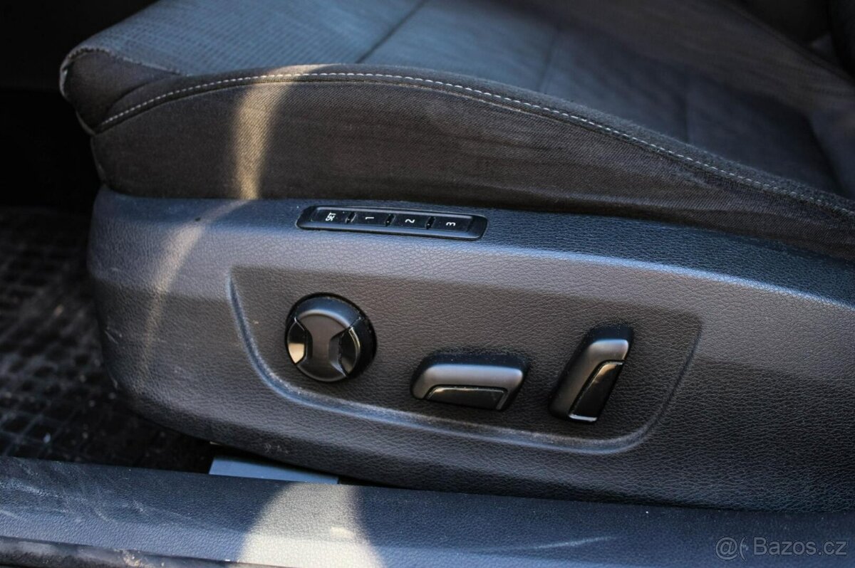 Škoda Superb 2.0 TDI Ambition DSG - 7