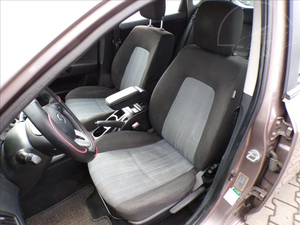 Kia Cee´d 1,4 i16V KLIMATIZACE - 7