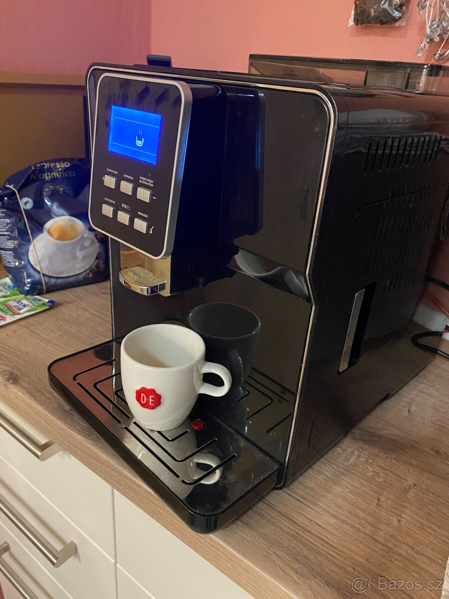 Kávovar espresso ROOMA RM-A6, černý - 7