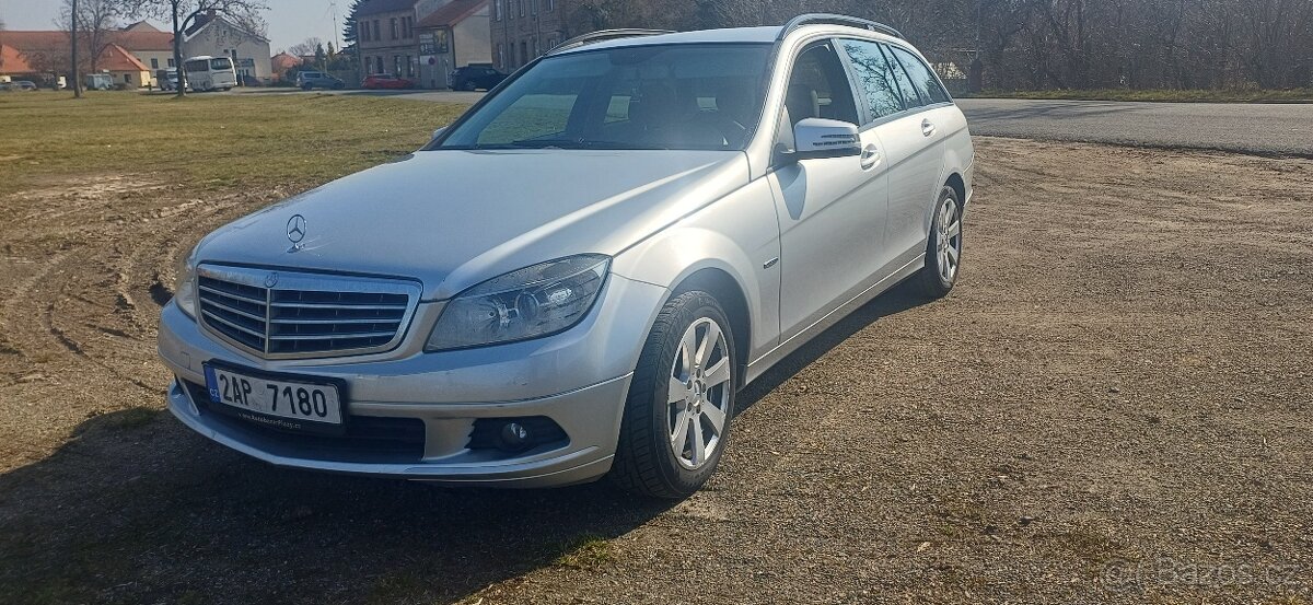 Mercedes-Benz W204 - 7