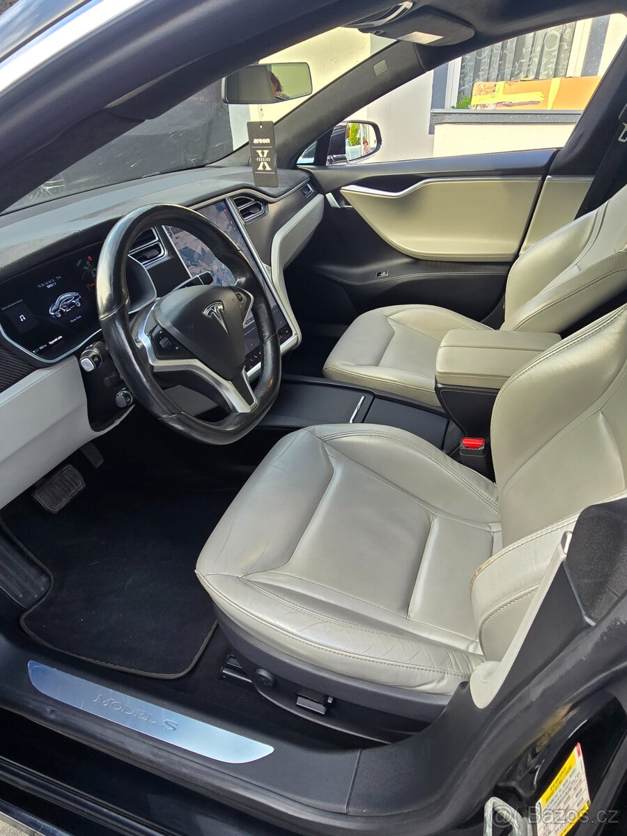 Tesla model S 90D Free Supercharger - 7