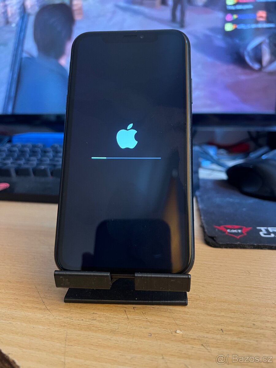 Iphone xr 64gb cerna - 7