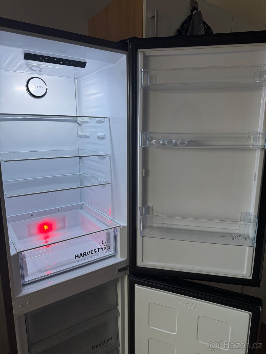 Chladnička s mrazničkou Beko Beyond B5RCNA365HG šedá - 7