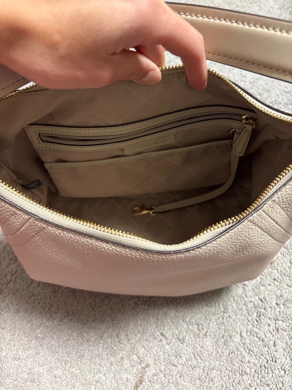 Michael Kors Aria kožená béžová kabelka - 7