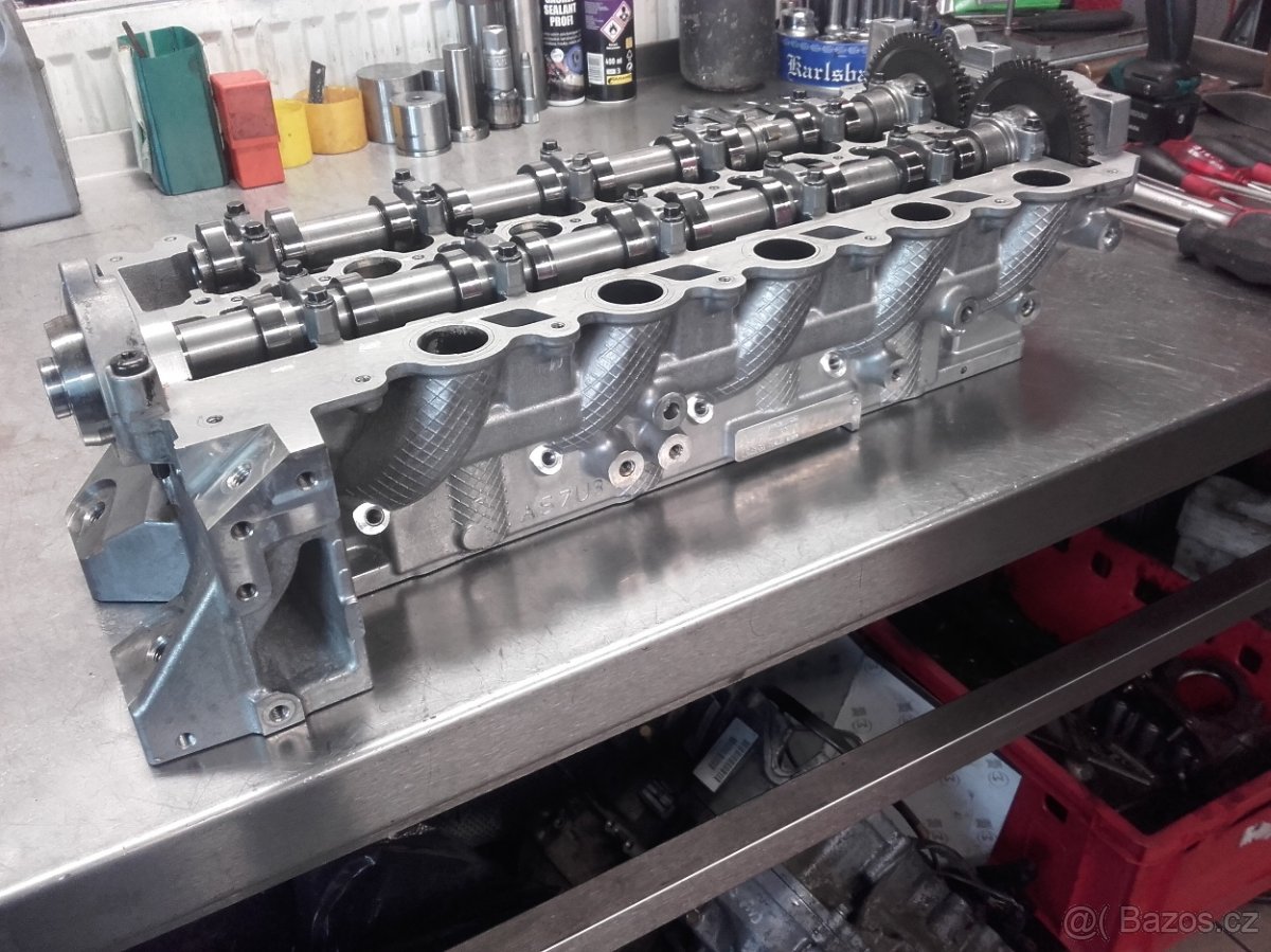 Volvo hlava motoru D3,D4,D5,D6 a 2.4D - 7