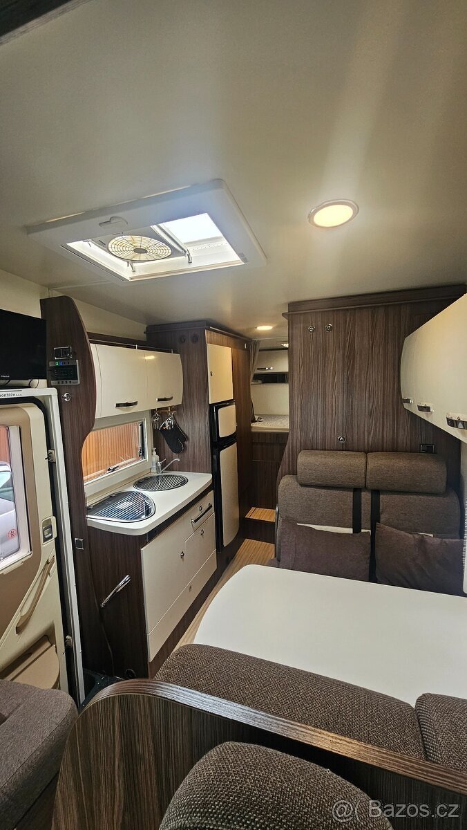 PŮJČÍM obytný automobil pro 6 osob - 7