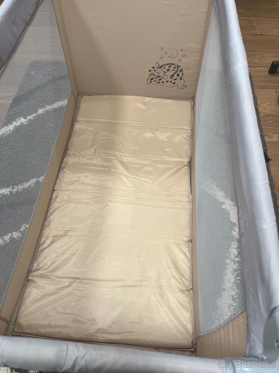 Cestovní postýlka - 7