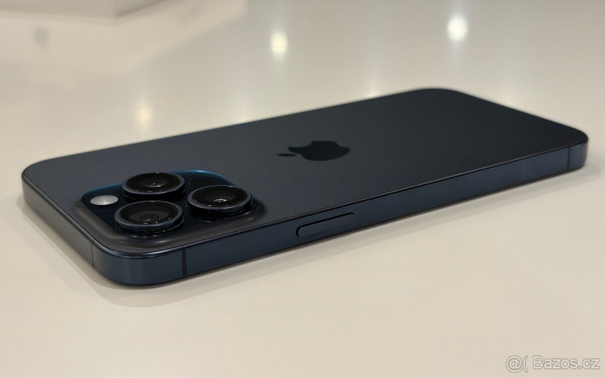 iPhone 15 Pro Max, 512GB, Blue Titanium - 7