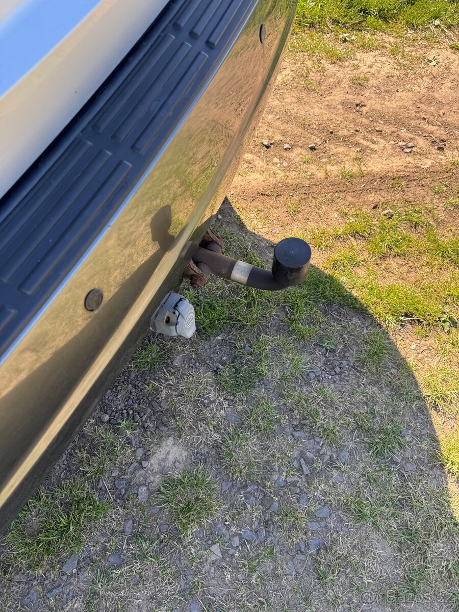 Prodám Kia Sorento - 7