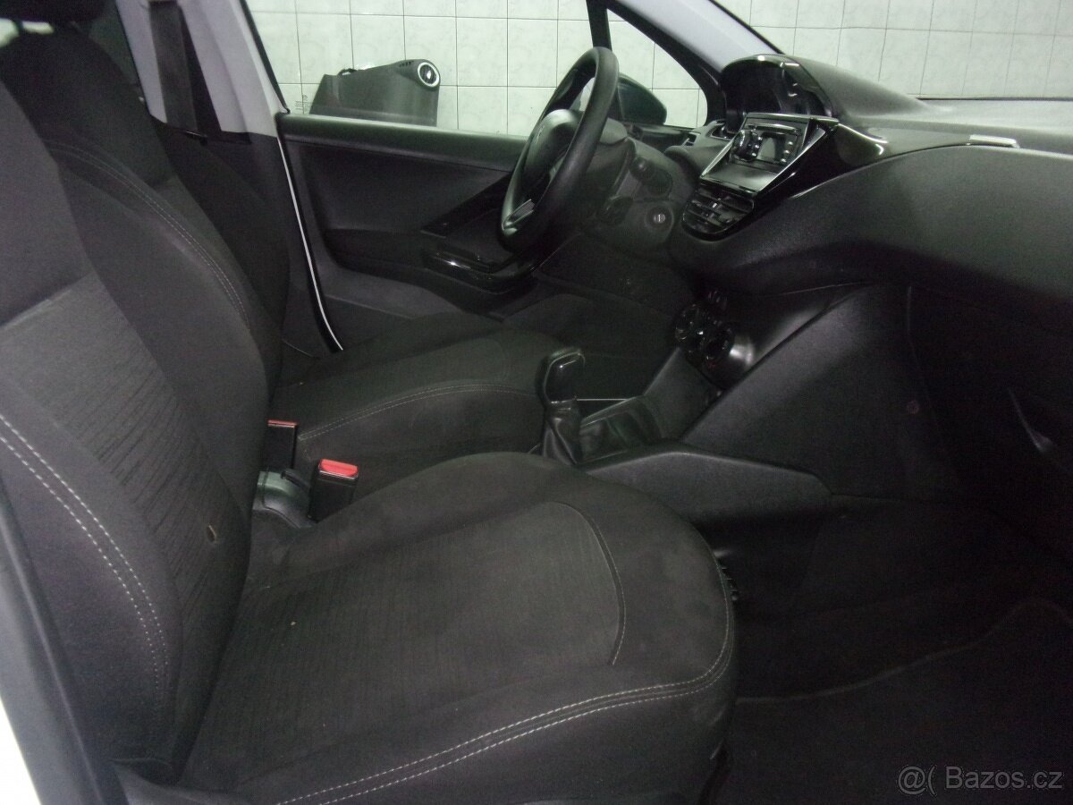 Peugeot 208 1,6 BlueHDi - 7