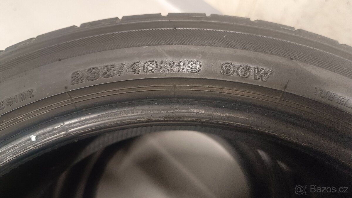 235/40/19 235/40 r19 - 7