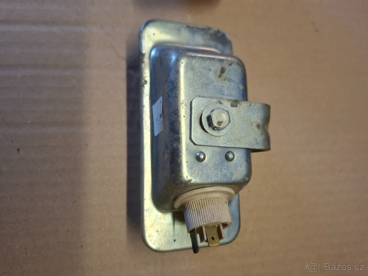 Přední blinkry Škoda 100, 110r a užovka - 7