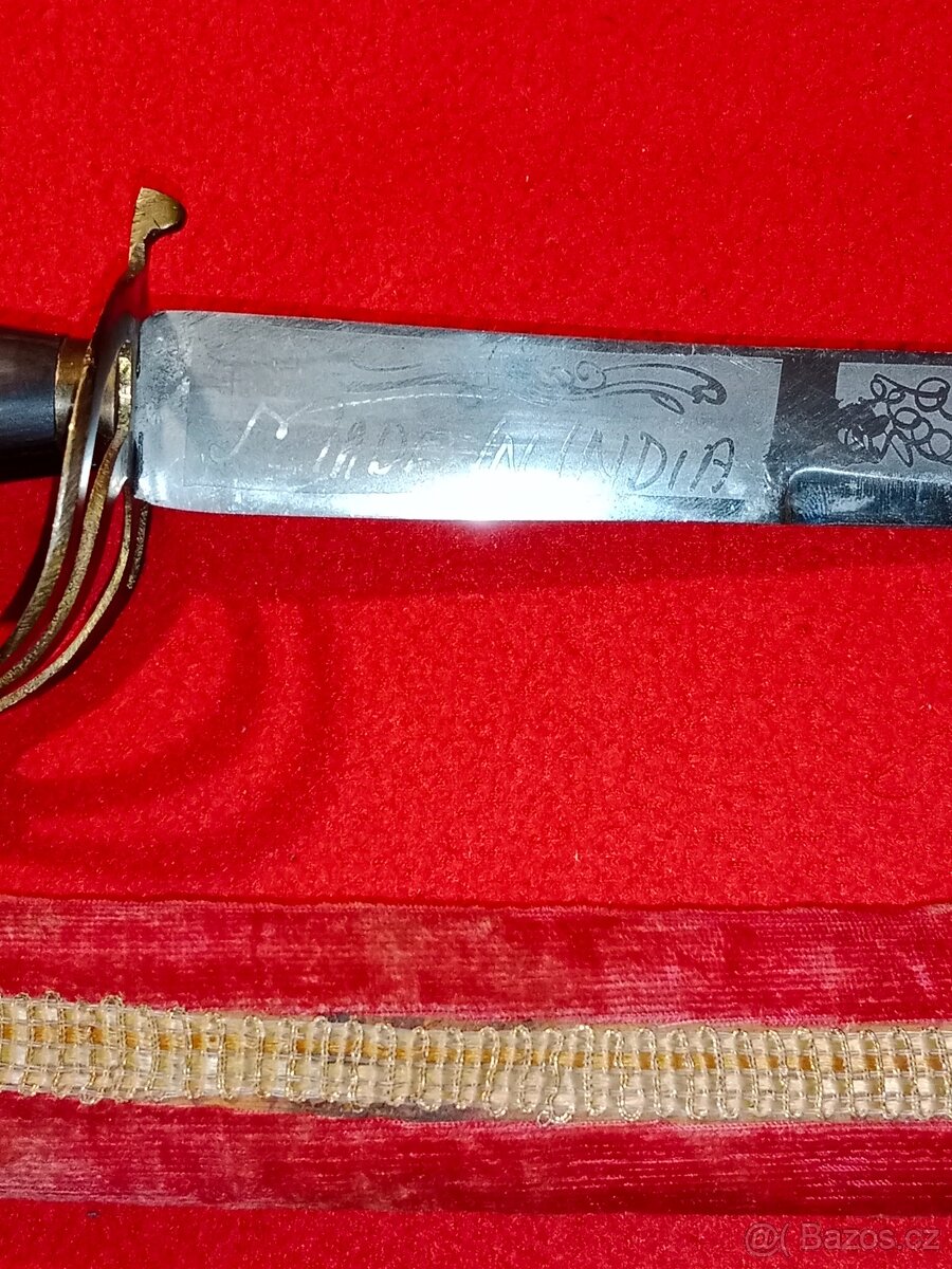 Šavle + dýky 2 ks - vše s pochvami - 7