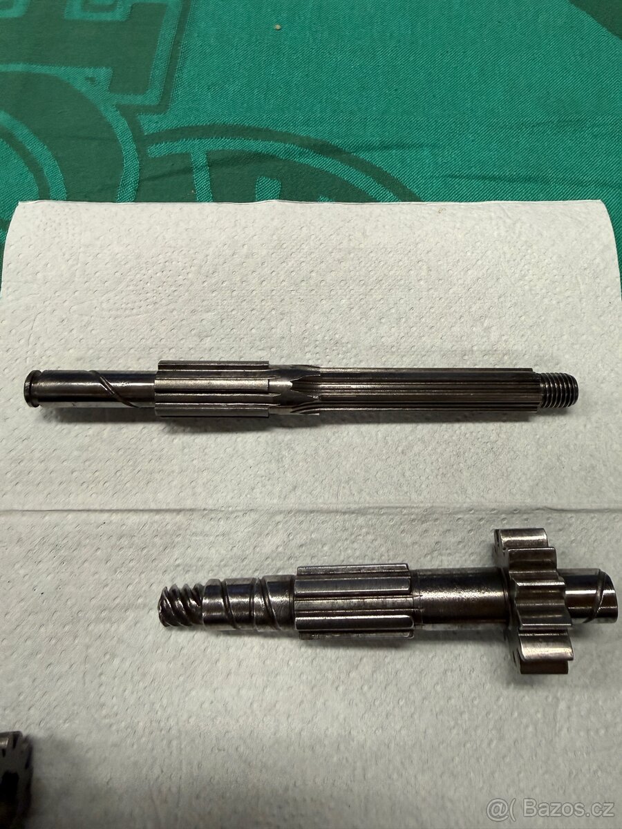 Jawa 500 OHC - díly převodovky 02 - 7