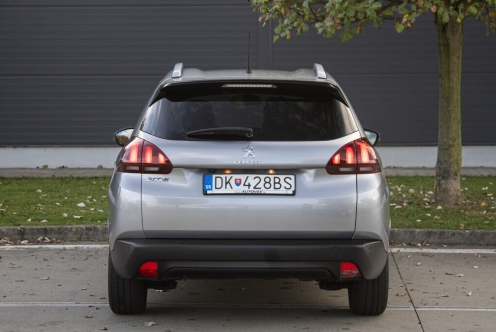 Peugeot 2008 1.2 PureTech Style - 7