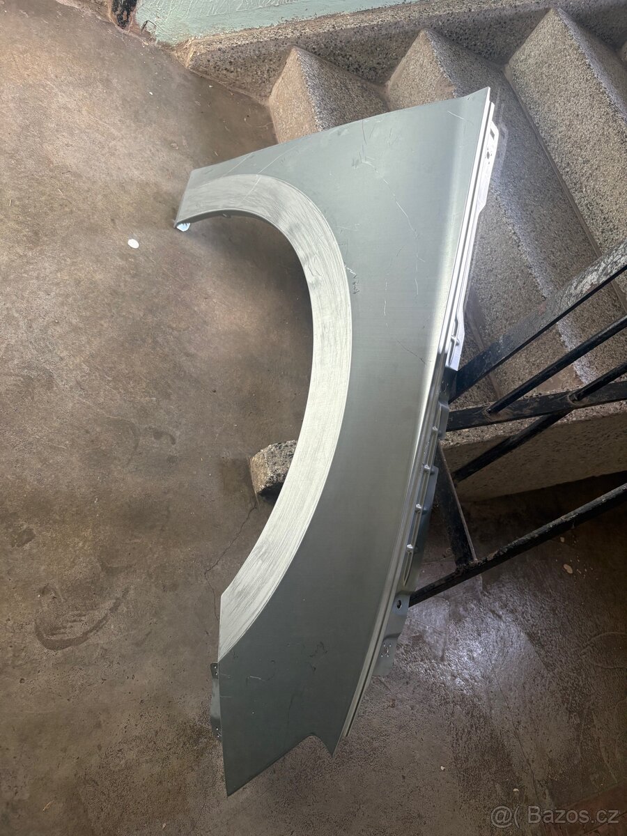 Přední blatníky na Superb III - 7