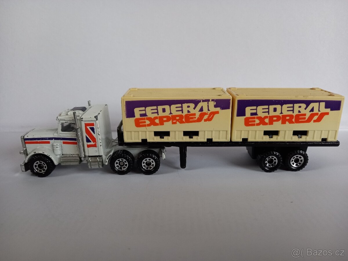 MATCHBOX CONVOY - PETERBILT FIRE ENGINE - 7