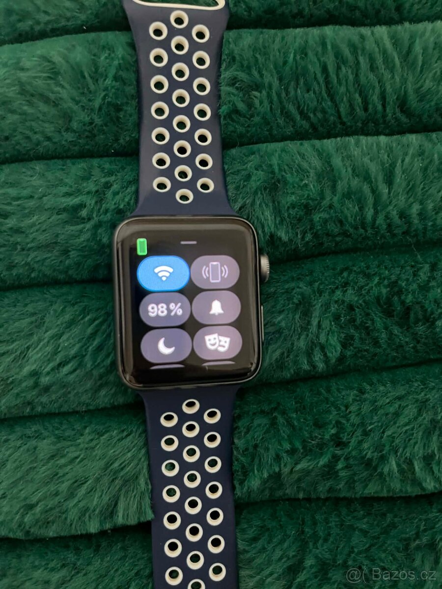Apple Watch - 7