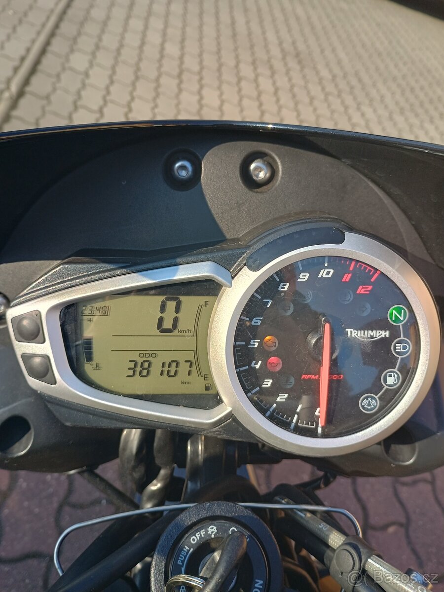 Triumph Speed triple 1050 R - 7