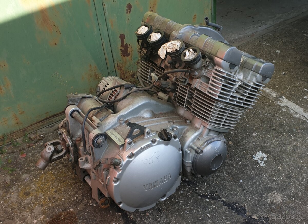 Yamaha XJ900 Diversion - motor - 7