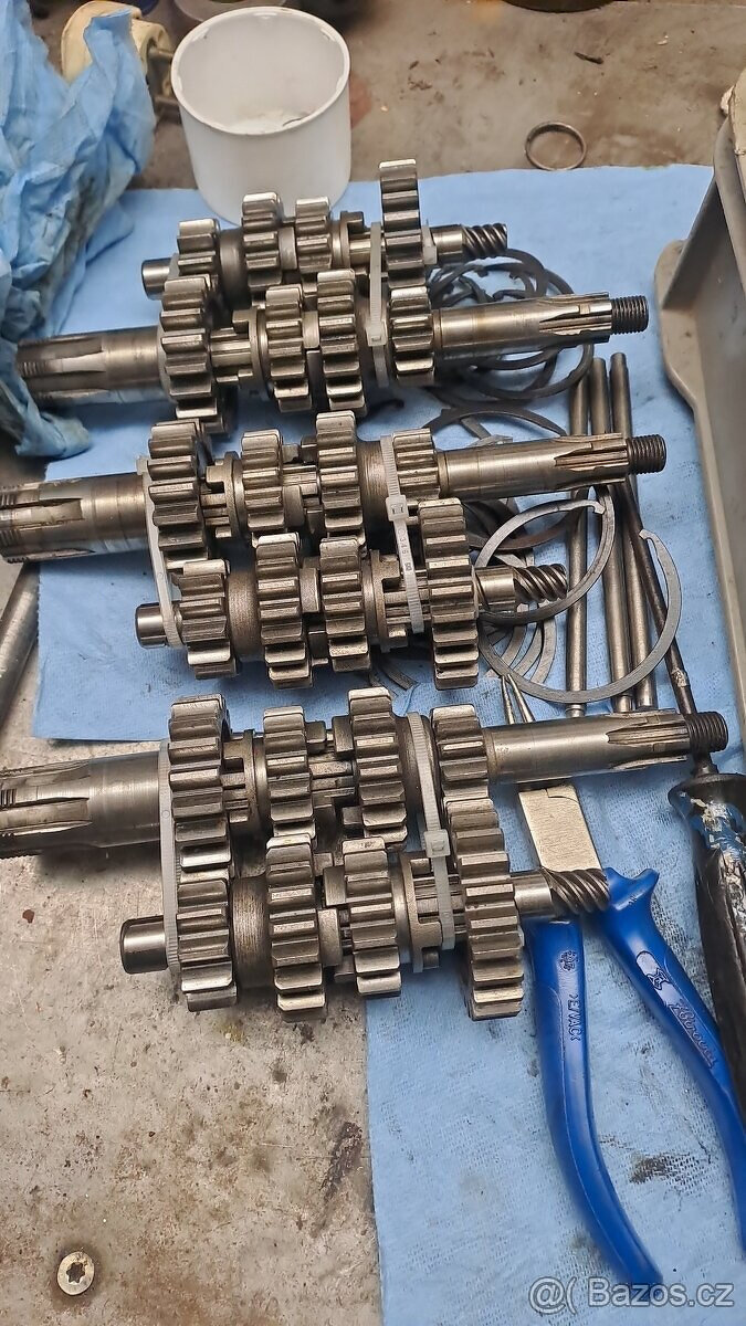 díly jawa 553 579 554 - 7