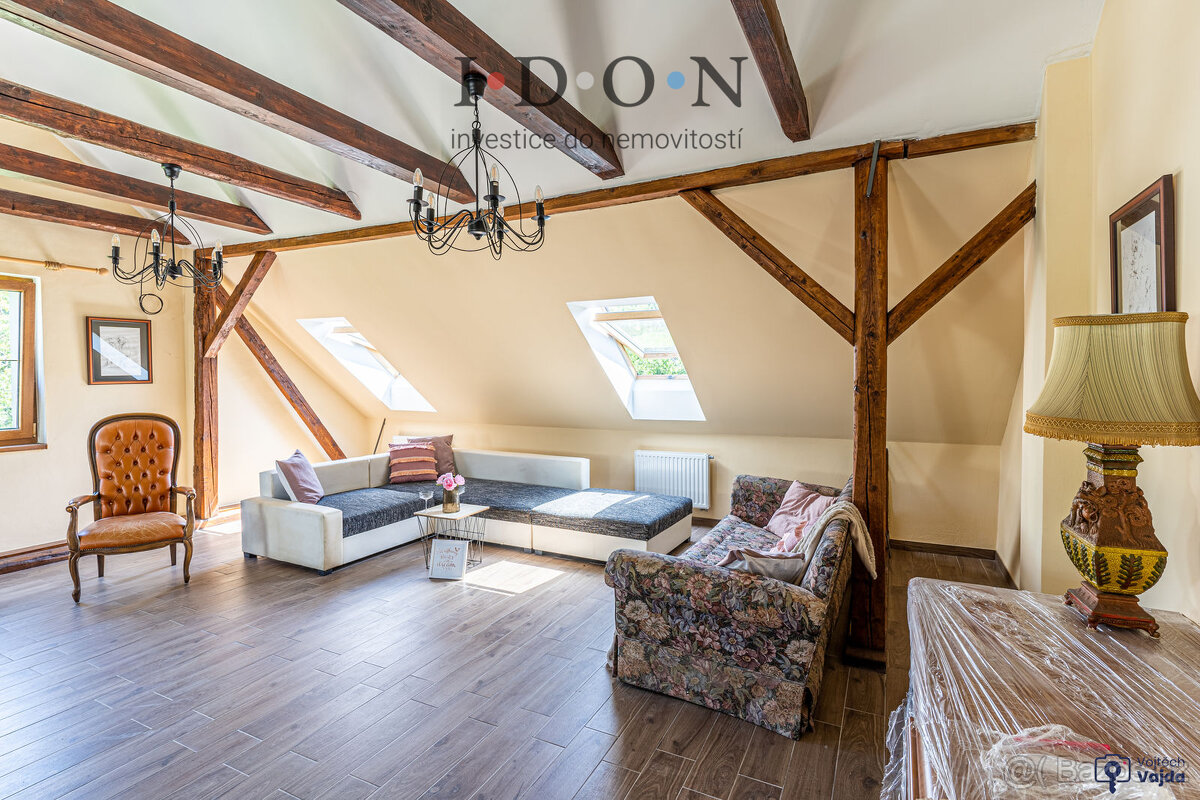 Komerční prostory v Neborech. Budovy + 24.000m2, pozemky, - 7