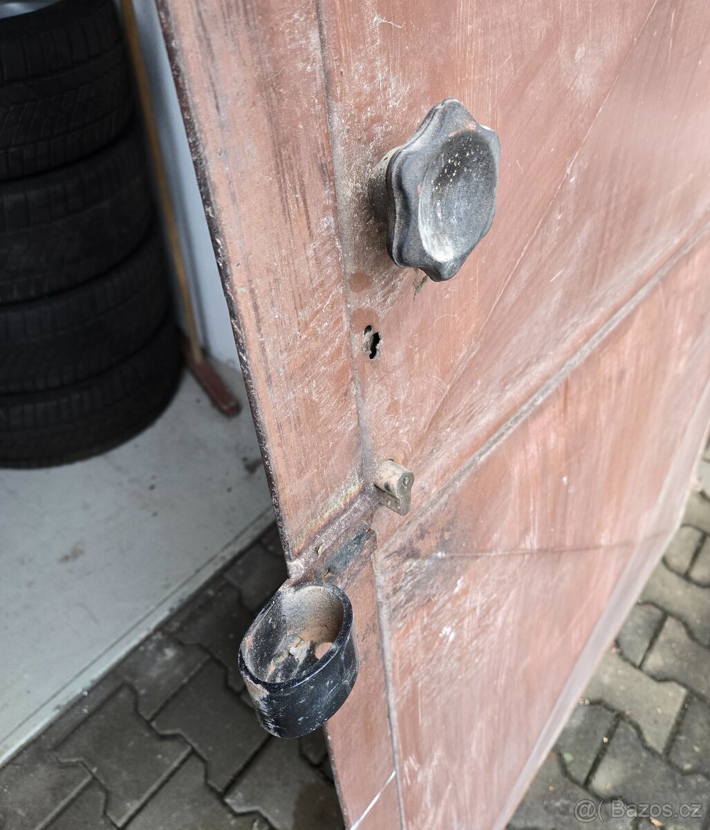 Plechová vrata dvoukřídlá - 7