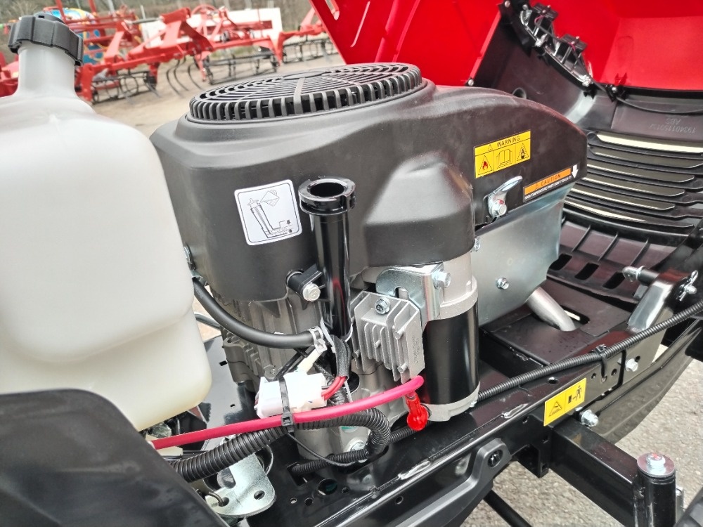 Zahradní traktor dvouválec - 7
