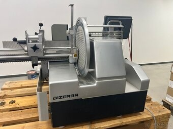 Nářezový stroj Bizerba A 404 rok 2017 - 7