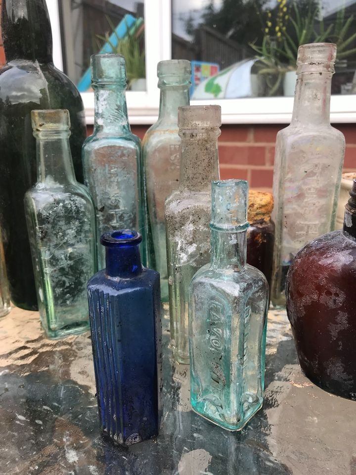 Sklenice - vykopavky - z Coventry - 7