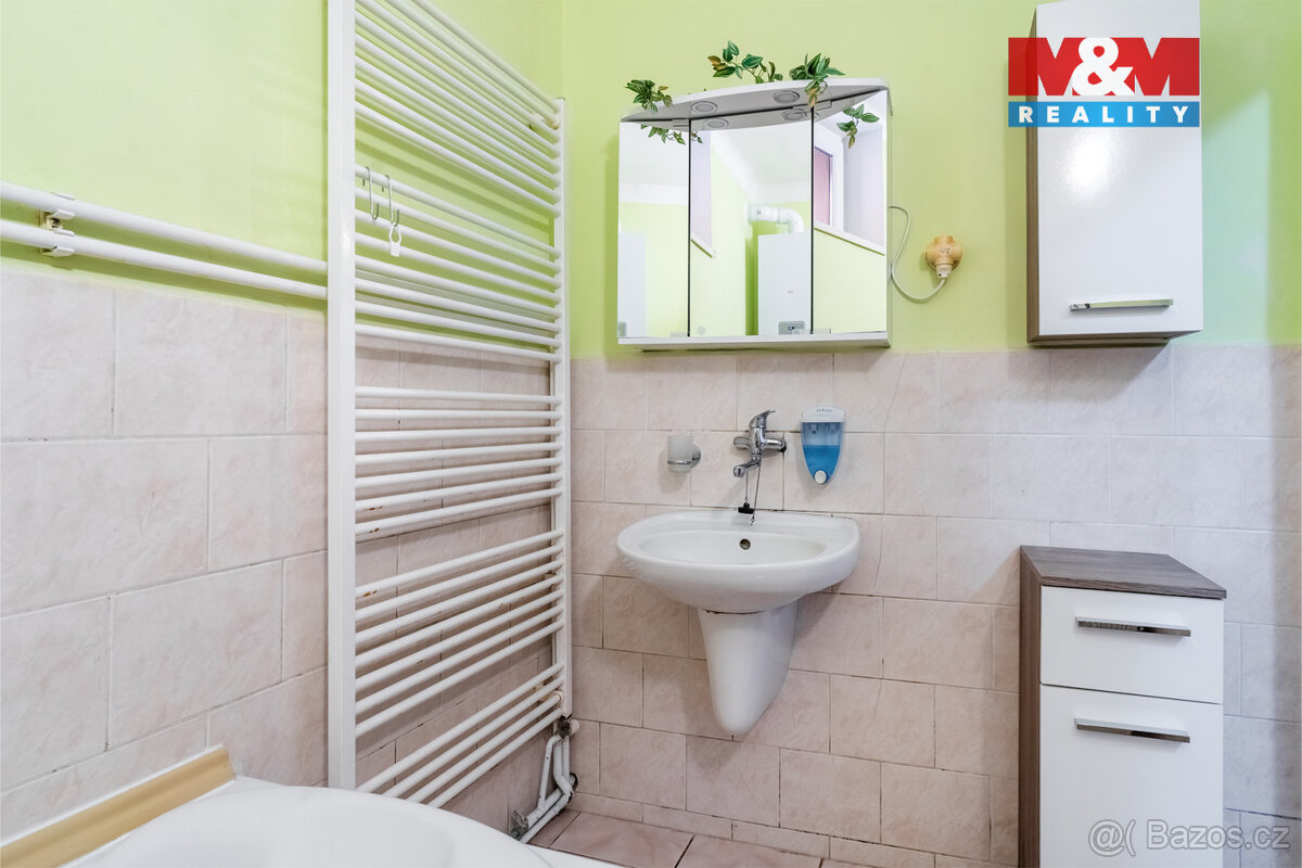 Prodej nájemního domu v Mimoni, ul. nám. 1. máje - 7