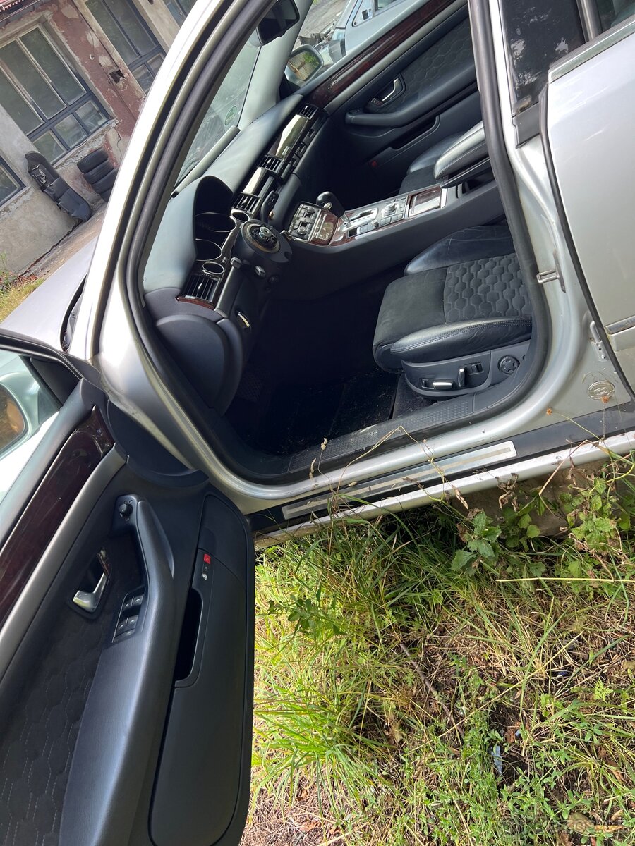 Audi A8 - 7