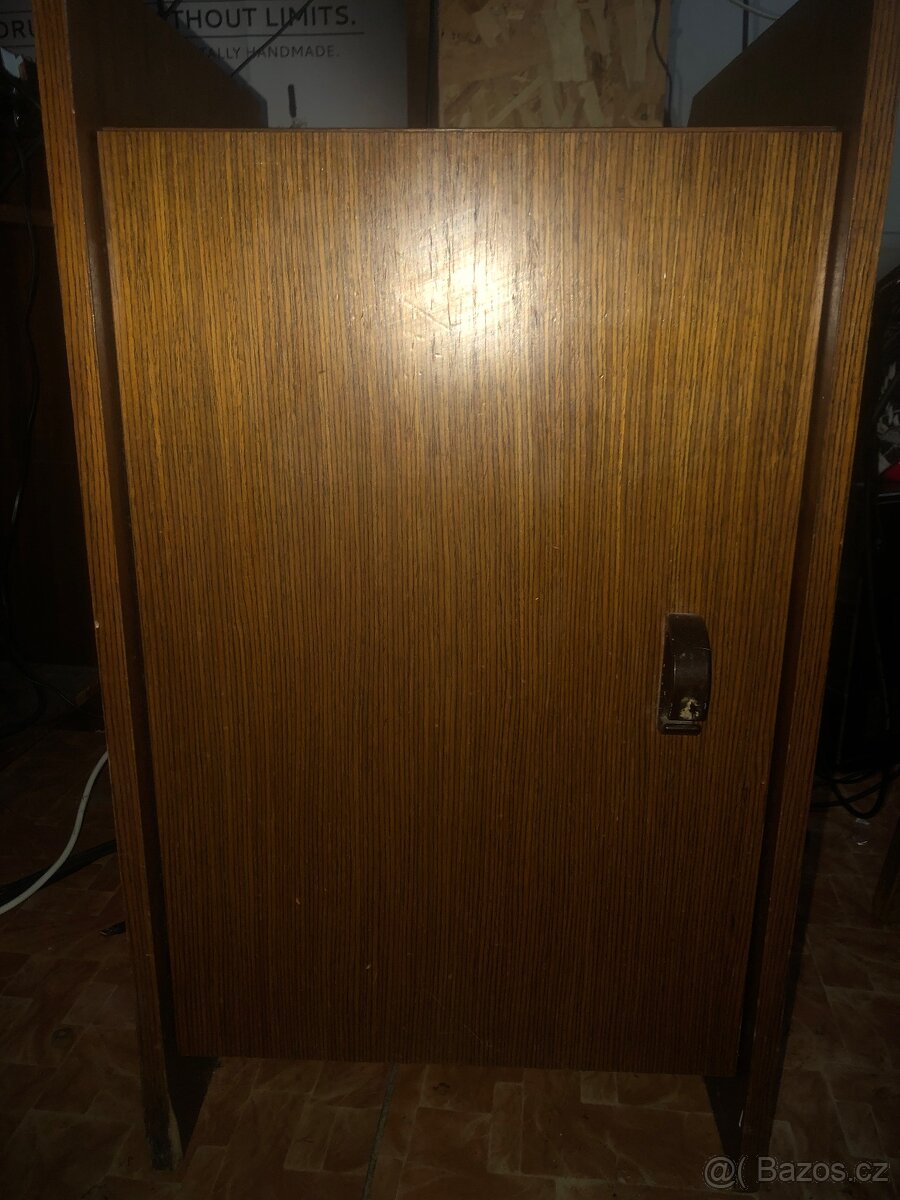 Československý nábytek - 7