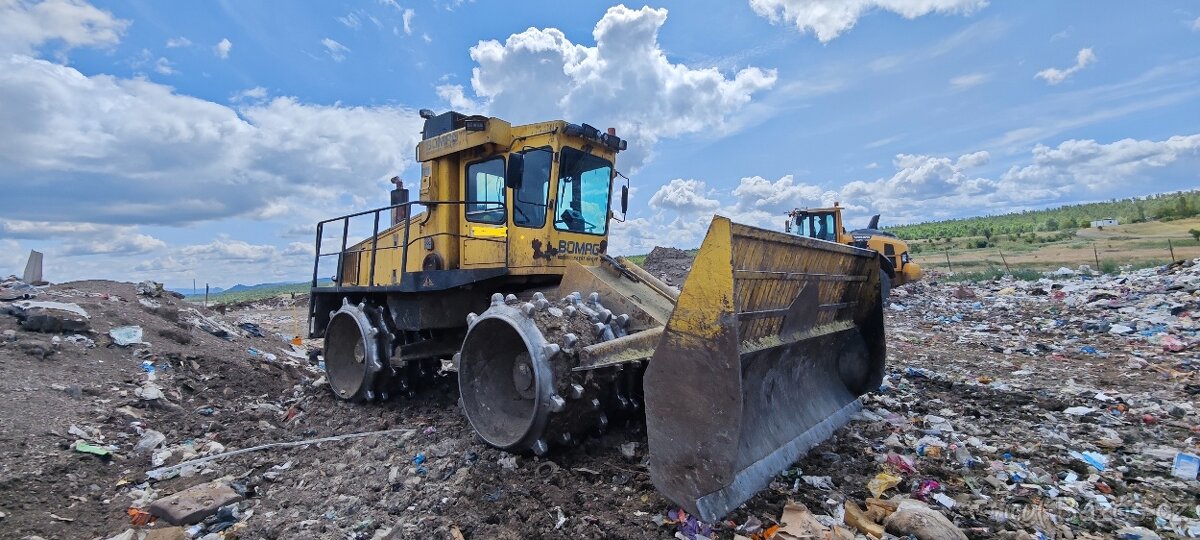 skládkový kompaktor BOMAG - 7