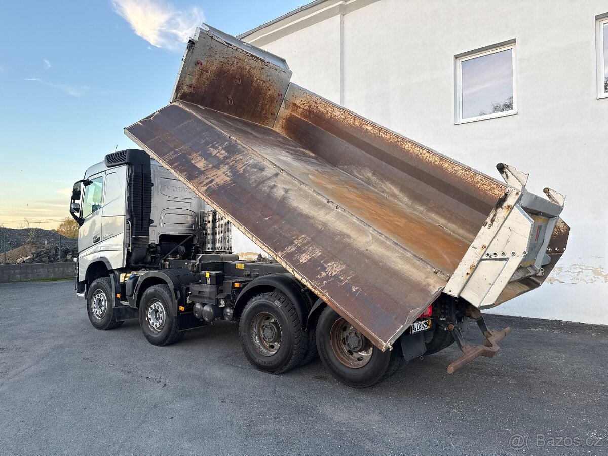 Volvo FH 500 8x4 třístranný sklápěč Bordmatic - 7