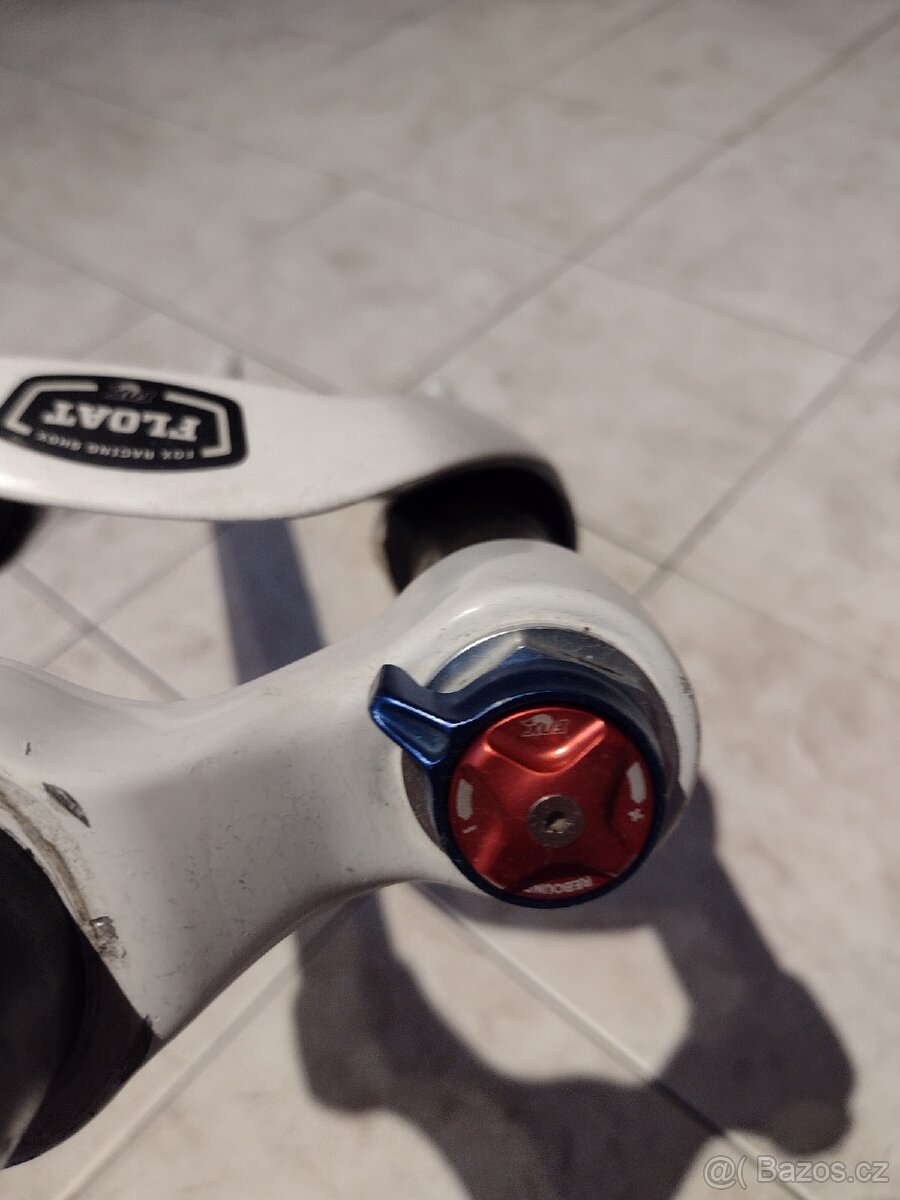 Vzduchová vidlice FOX - 7