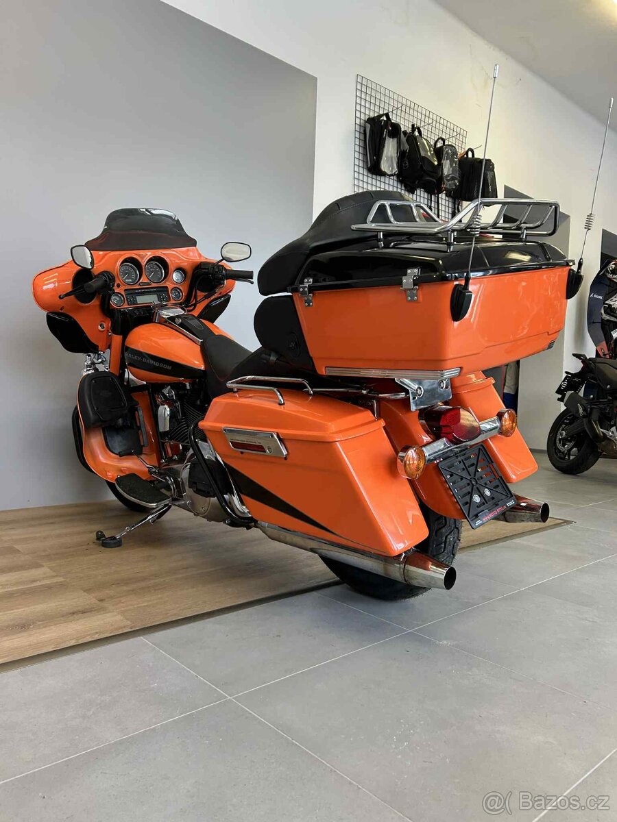 Harley-Davidson FLHTCUI Electra Glide Ultra - 7