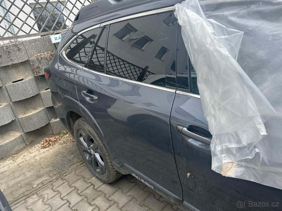 Subaru Outback po nehodě - 7