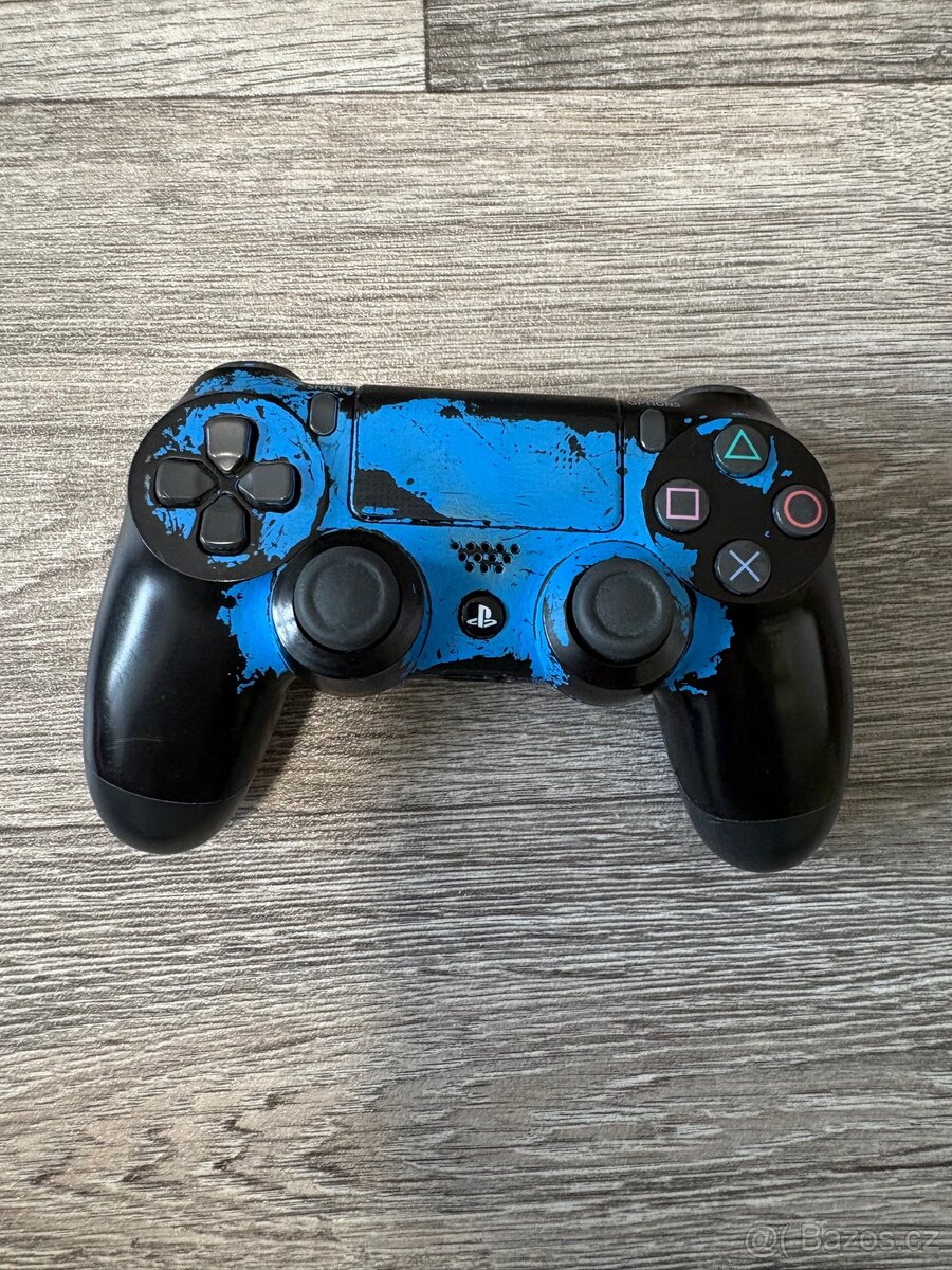 Playstation 4 slim (1 TB) - 7