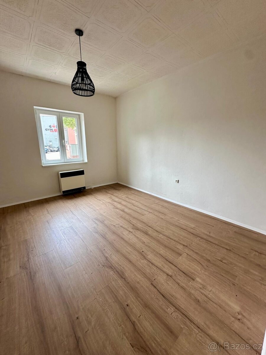 Pronájem bytu 1+1 36 m² - 7