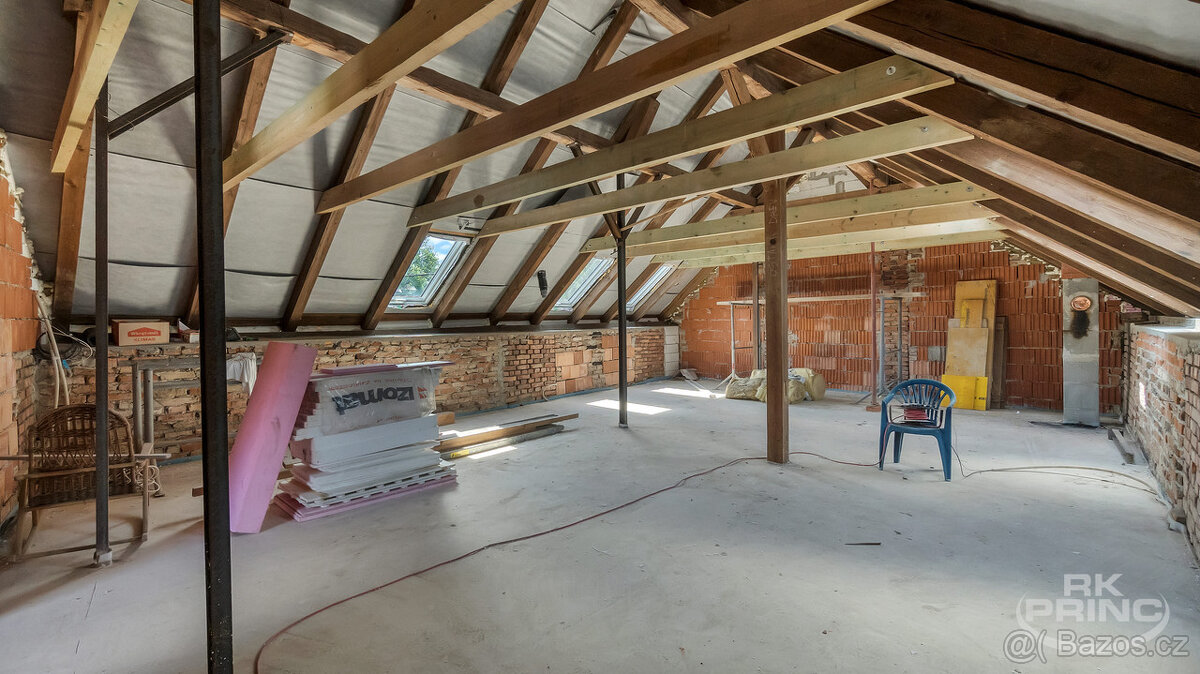 Prodej hospodářského stavení, statku, na pozemku 2.701 m2, B - 7