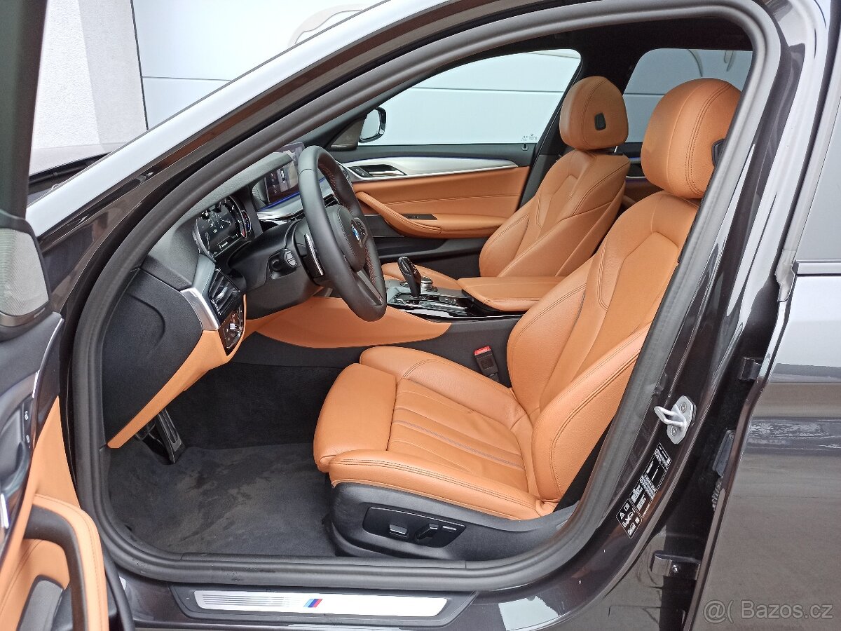 BMW 540d TOURING xDRIVE MSPORT PANO DPH - 7